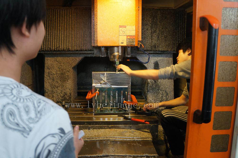 員工(gōng)調機 員工調機