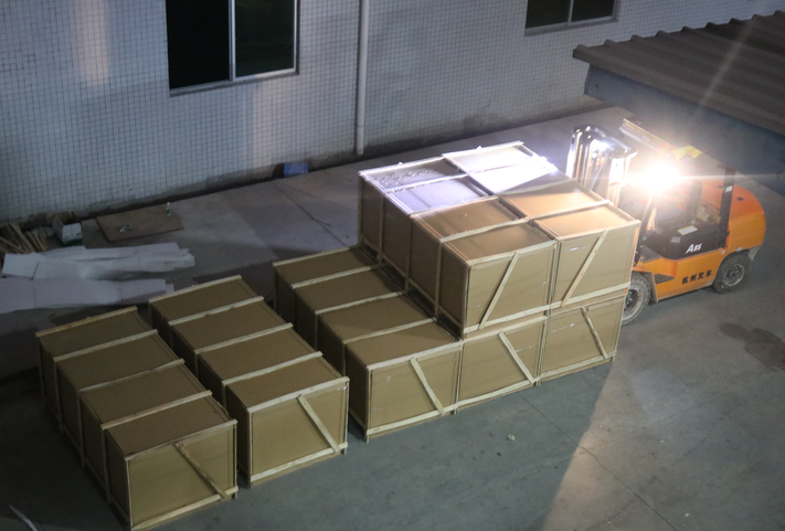 尖峰科技,用心服務每位客戶無償為您加班(bān)。